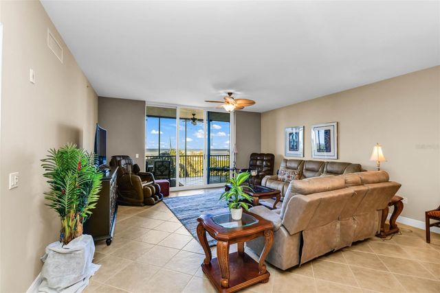 3333 SUNSET KEY CIRCLE 204, Punta Gorda, FL 33955