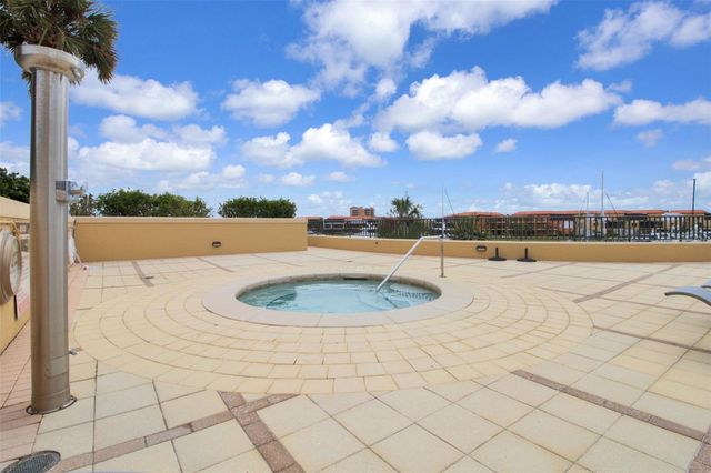 3333 SUNSET KEY CIRCLE 204, Punta Gorda, FL 33955