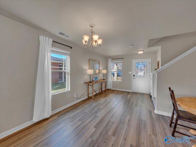 220 Valleyside Drive NE, Huntsville, AL 35810