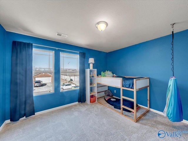 220 Valleyside Drive NE, Huntsville, AL 35810