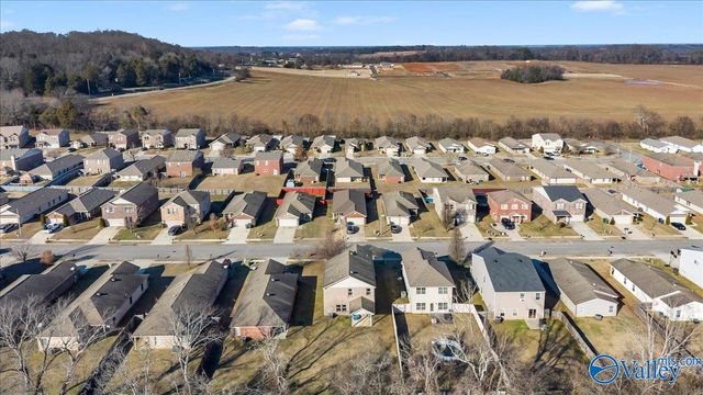 220 Valleyside Drive NE, Huntsville, AL 35810