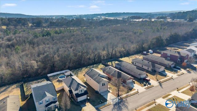 220 Valleyside Drive NE, Huntsville, AL 35810