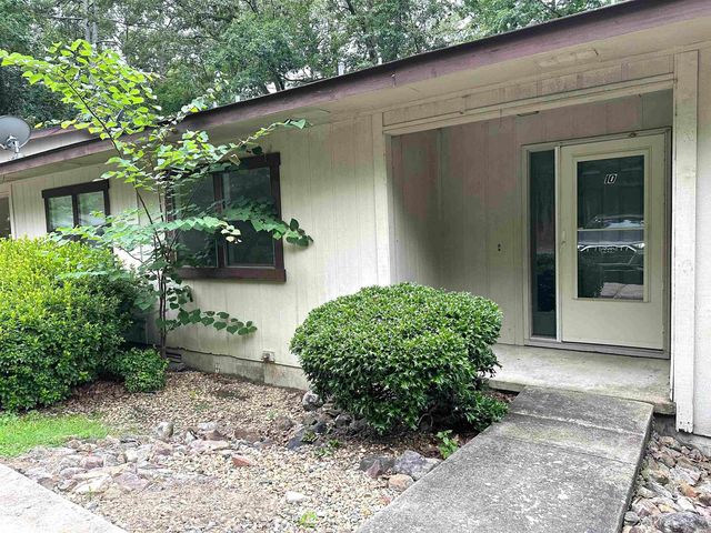 10 Lonjeta Ln Lane, Hot Springs Village, AR 71909