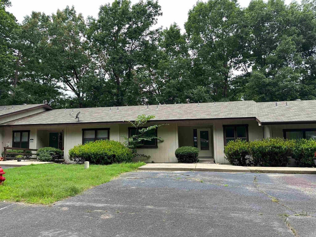 10 Lonjeta Ln Lane, Hot Springs Village, AR 71909