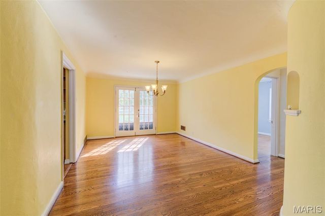 2336 Rockdale Avenue, St Louis, MO 63121