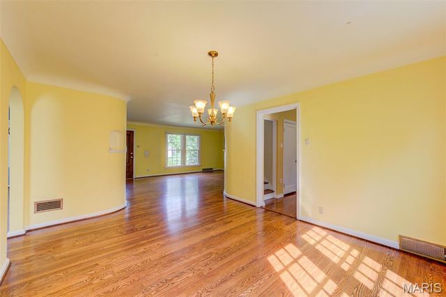 2336 Rockdale Avenue, St Louis, MO 63121