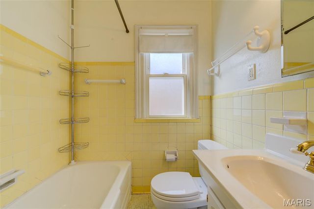 2336 Rockdale Avenue, St Louis, MO 63121