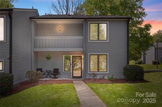 6605 Point Comfort Lane, Charlotte, NC 28226