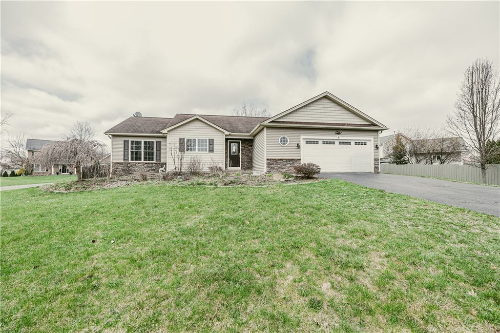 3 Kings Way, Chili, NY 14624