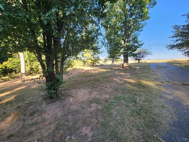 4028 Pumping Station Rd, Appomattox, VA 24522