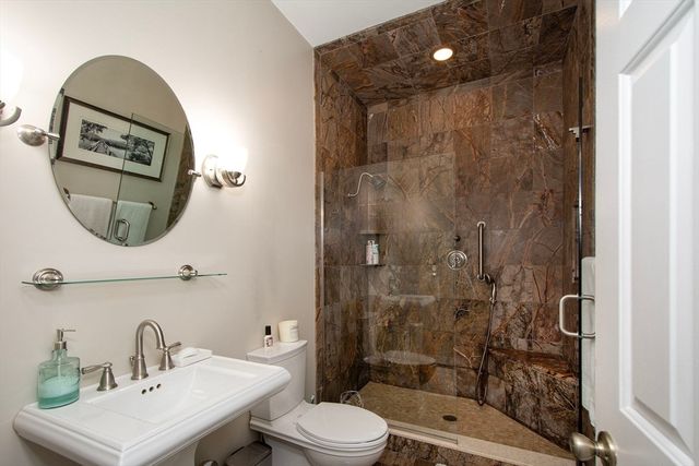 675 Pleasant St 8, Weymouth, MA 02189