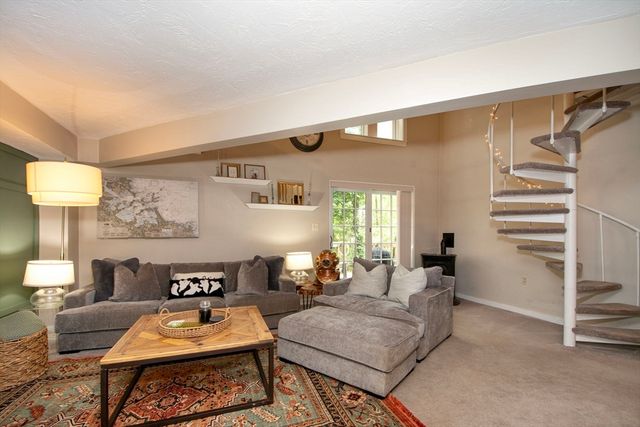 675 Pleasant St 8, Weymouth, MA 02189