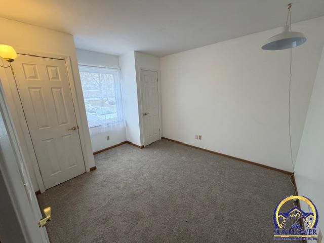 5462 SW 12th Ter Apt 1, Topeka, KS 66604