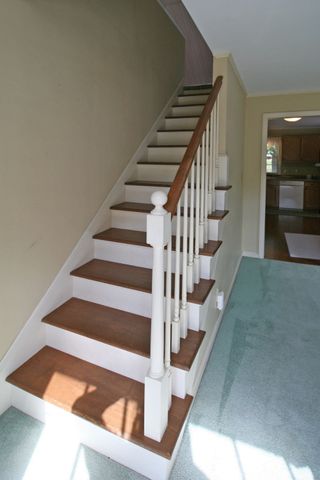 28 South Street, Easthampton, MA 01027