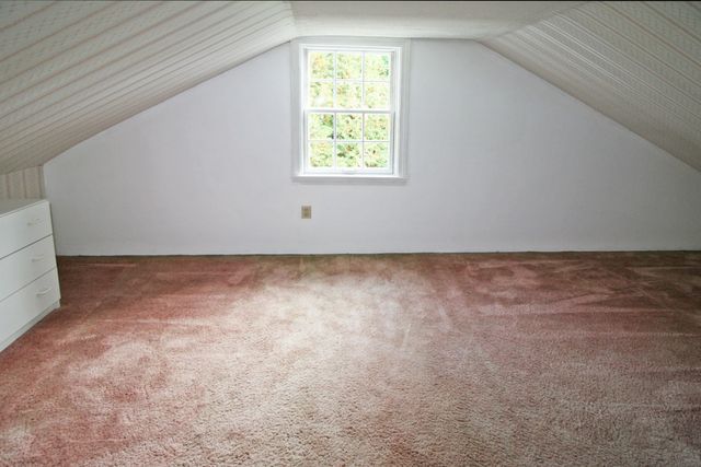 28 South Street, Easthampton, MA 01027