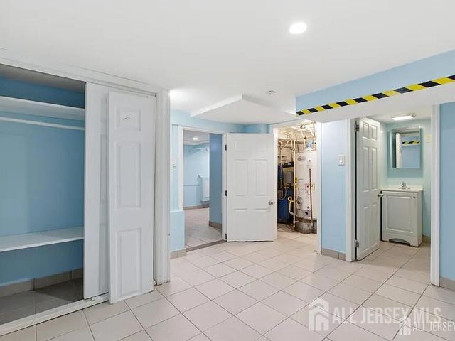 25 Langley Place, New Brunswick, NJ 08901