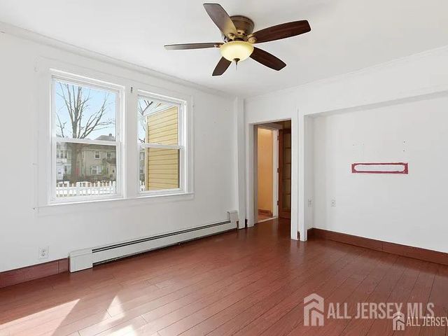 25 Langley Place, New Brunswick, NJ 08901