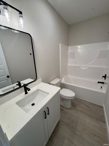 1072 Emilee Court, Fort Wayne, IN 46825