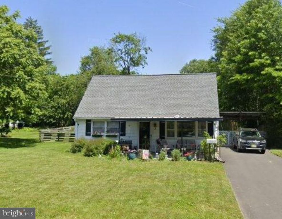 3 WALLACE AVE, Ewing, NJ 08618