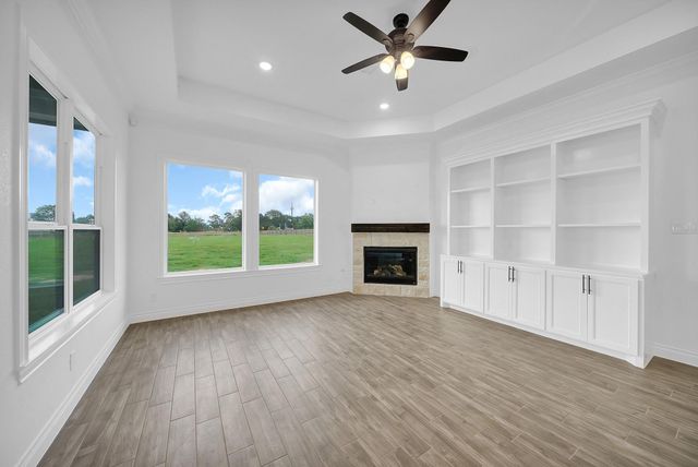 13015 Willow Drive, Needville, TX 77461