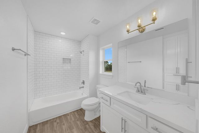 13015 Willow Drive, Needville, TX 77461