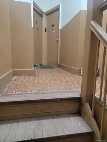 536 E 138th Street, Bronx, NY 10454