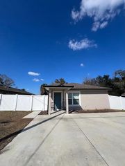 650 E GRAPEFRUIT AVENUE, Lake Alfred, FL 33850