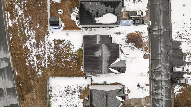 166 Larck Crest Lane, Winston-salem, NC 27107