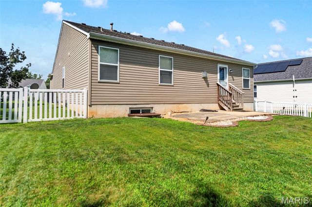 549 Rifle Ridge Drive, Wentzville, MO 63385