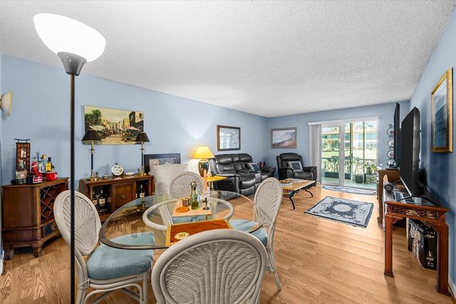 1943 SW Palm City Road 22-d, Stuart, FL 34994