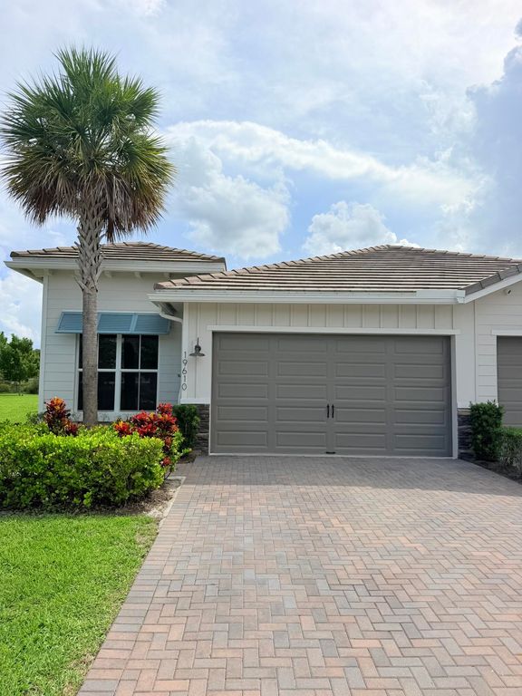 19610 Weathervane Way, Loxahatchee, FL 33470