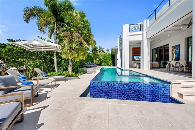 1779 4th ST S, Naples, FL 34102