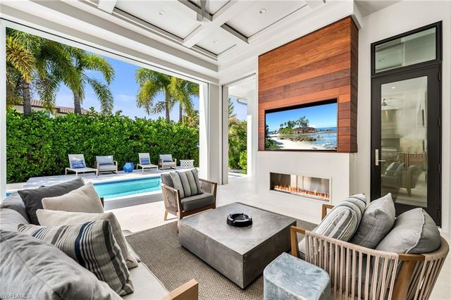 1779 4th ST S, Naples, FL 34102