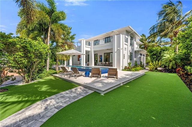 1779 4th ST S, Naples, FL 34102
