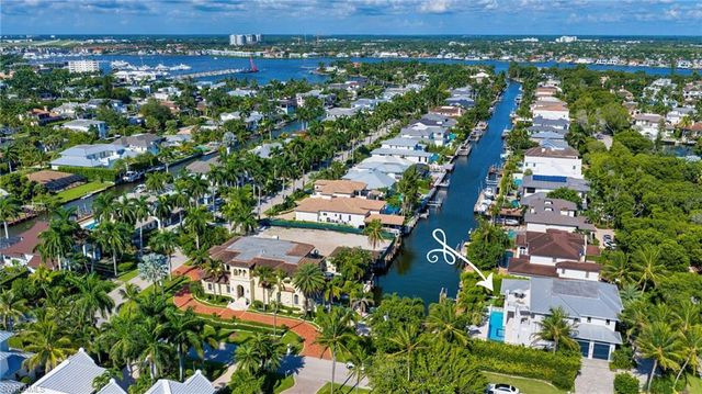 1779 4th ST S, Naples, FL 34102
