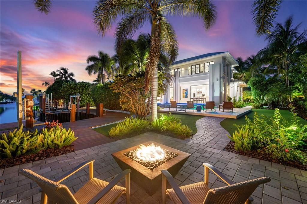 1779 4th ST S, Naples, FL 34102