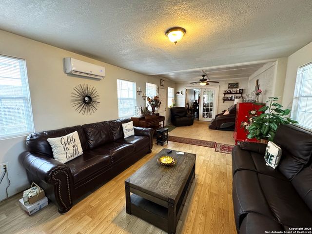 4747 Quiet Stream, San Antonio, TX 78222