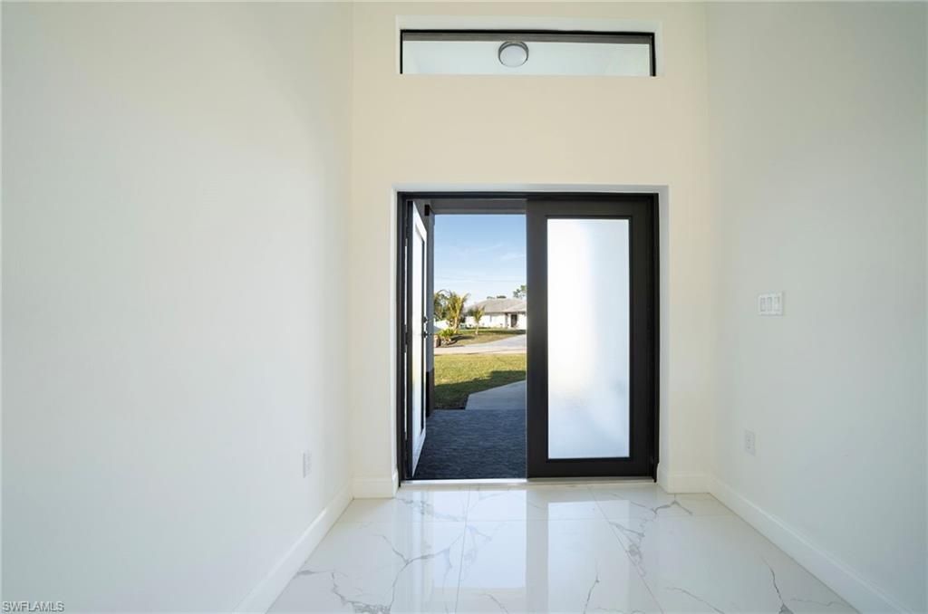 2915 5th ST SW, LEHIGH ACRES, FL 33976 — photo 4