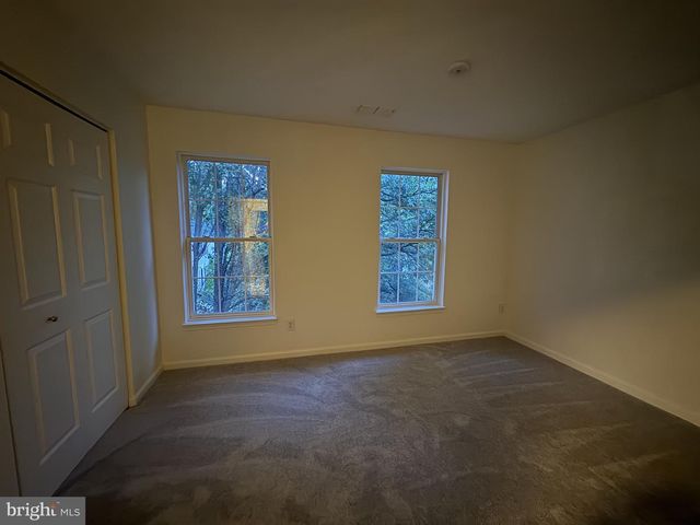 2085 STARGRASS CT, Woodbridge, VA 22192