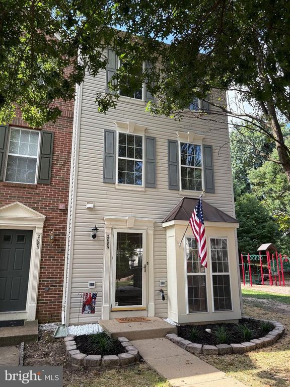 2085 STARGRASS CT, Woodbridge, VA 22192