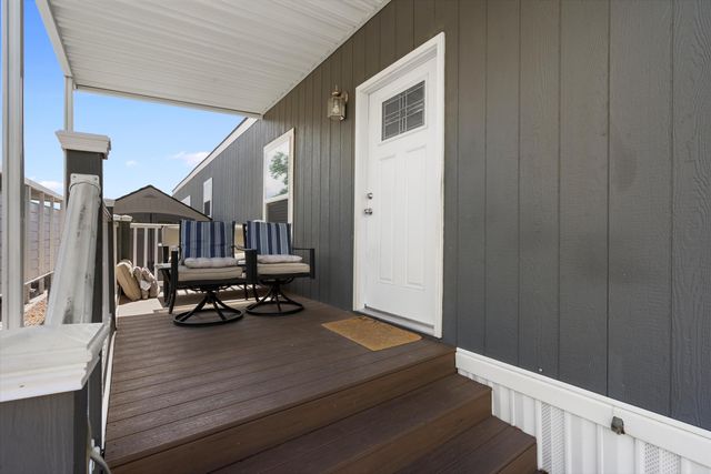 625 Fox Lane SE, Albuquerque, NM 87123