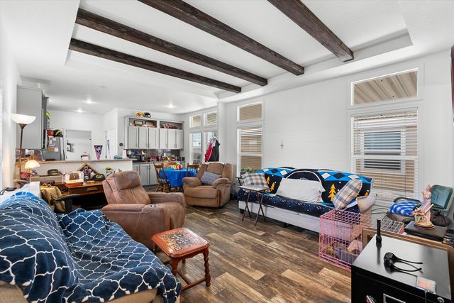 625 Fox Lane SE, Albuquerque, NM 87123