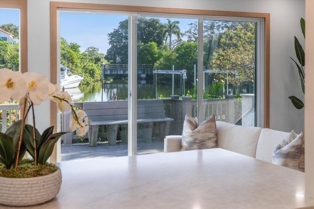 17036 Bay Street, Jupiter, FL 33477