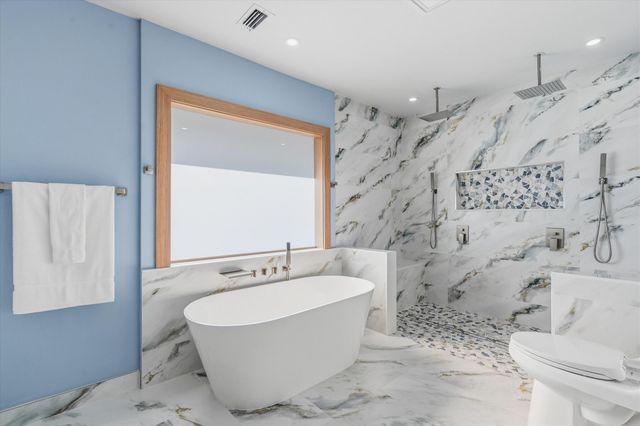 17036 Bay Street, Jupiter, FL 33477