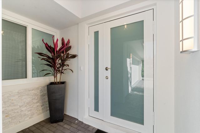 17036 Bay Street, Jupiter, FL 33477