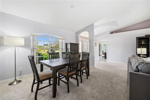 210 SW 37th TER, Cape Coral, FL 33914