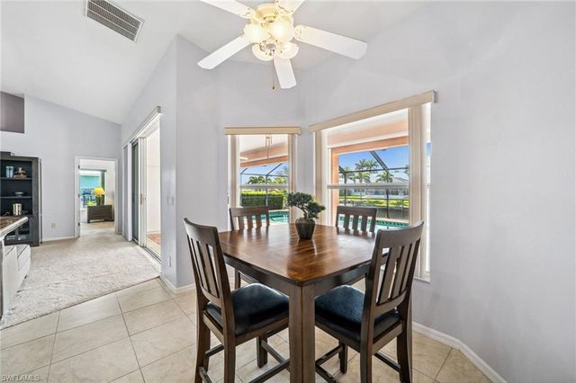 210 SW 37th TER, Cape Coral, FL 33914