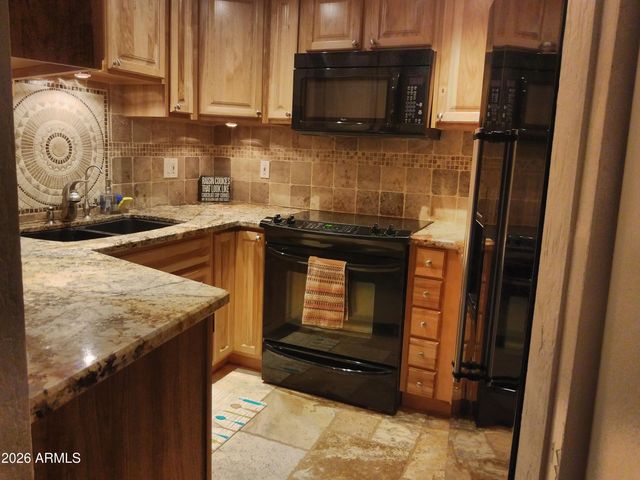 385 W PIERSON Street D1, Phoenix, AZ 85013