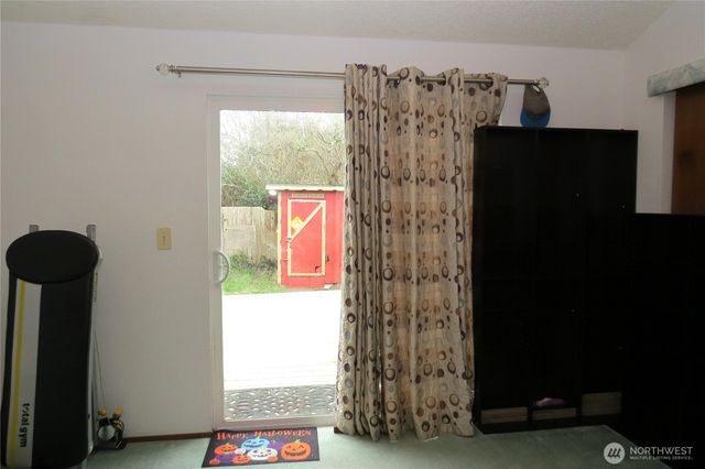 946 Ocean Shores Boulevard SW, Ocean Shores, WA 98569