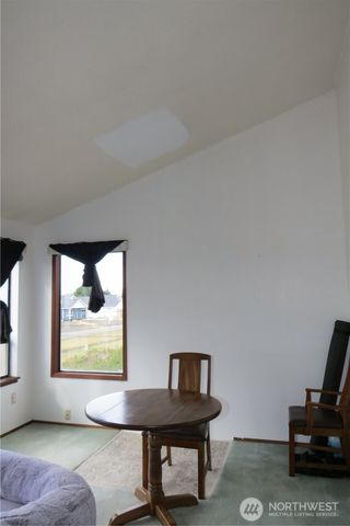 946 Ocean Shores Boulevard SW, Ocean Shores, WA 98569